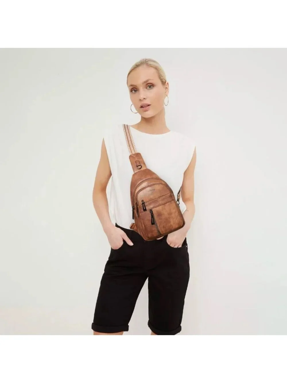Stylish 7L Sling Bag for Travel, Crossbody Chest Pack, Fanny Pack, PU Leather